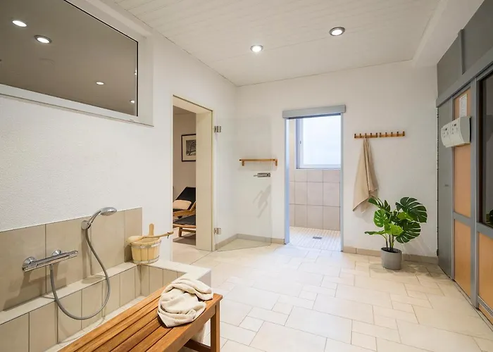 Strandleben 08 - Fritz Grebe